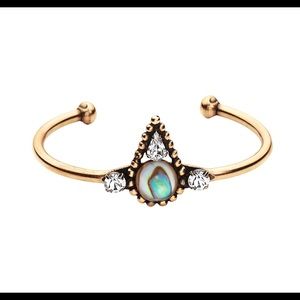 COPY - Lionette by Noa Sadi